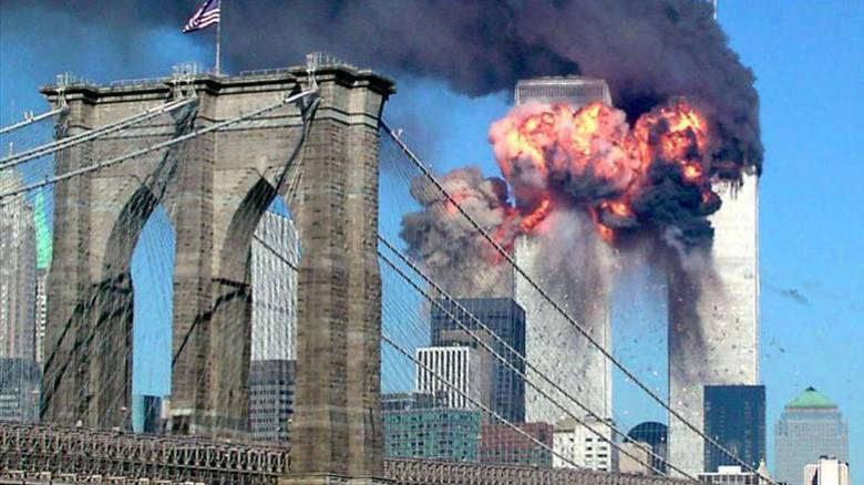 Είκοσι ένα χρόνια μετά, οι ΗΠΑ τιμούν τη μνήμη των θυμάτων της 11ης Σεπτεμβρίου 2001