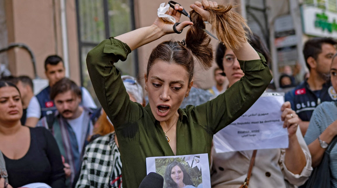 Ζ. Μπορέλ: Η δολοφονία της Μάχσα Αμινί πρέπει να διερευνηθεί και οι υπεύθυνοι να λογοδοτήσουν