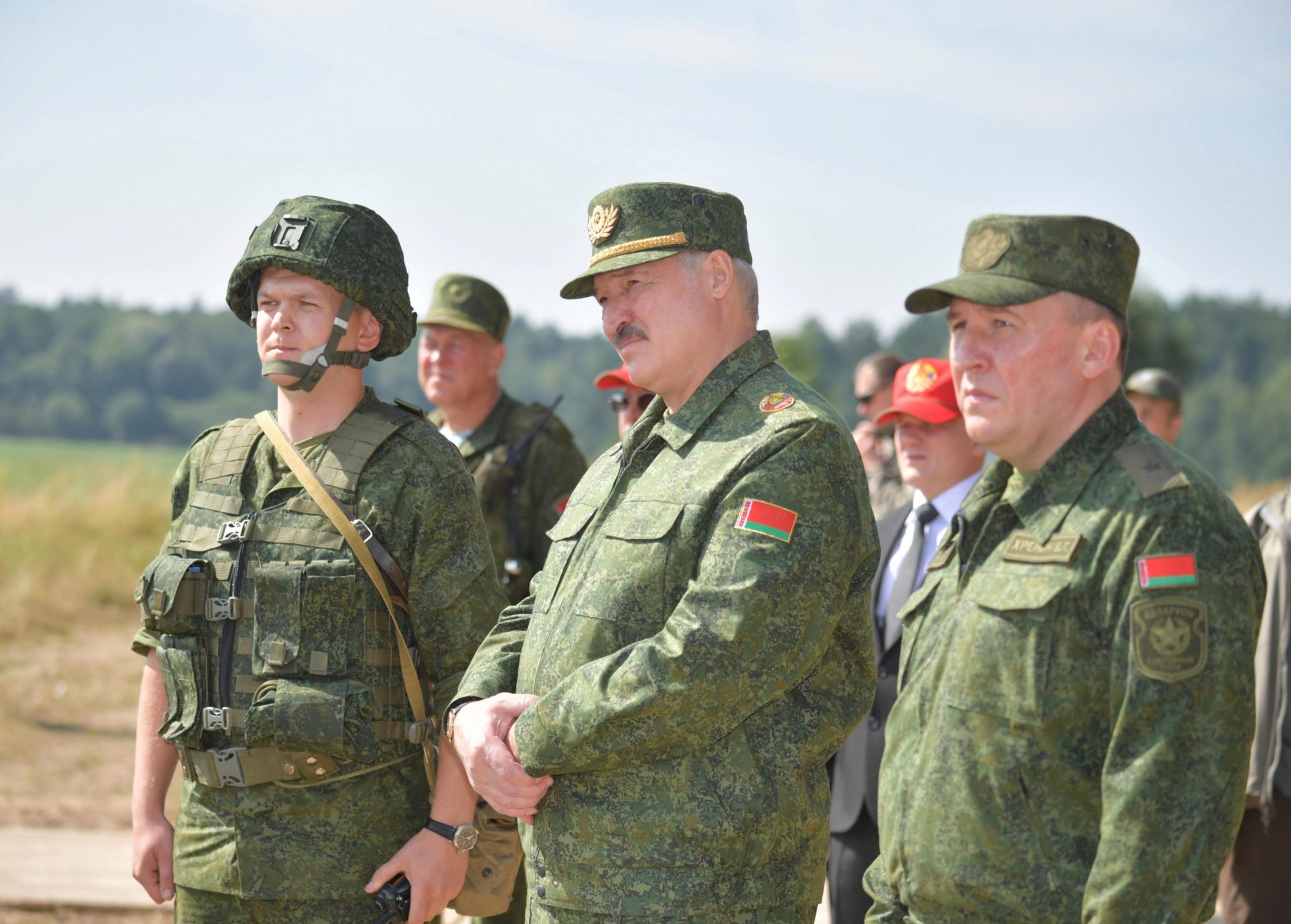 Η Μόσχα στέλνει 9.000 στρατιώτες και 170 άρματα μάχης στη Λευκορωσία