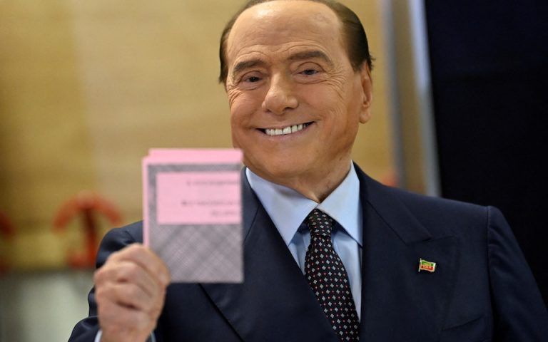 O Σίλβιο Μπερλουσκόνι επιστρέφει στην ιταλική Γερουσία...«Εδώ είμαι και πάλι»