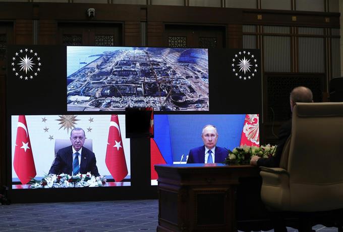 Bloomberg: Ο Ερντογάν ζήτησε από τον Πούτιν και δεύτερο πυρηνικό εργοστάσιο στην Τουρκία