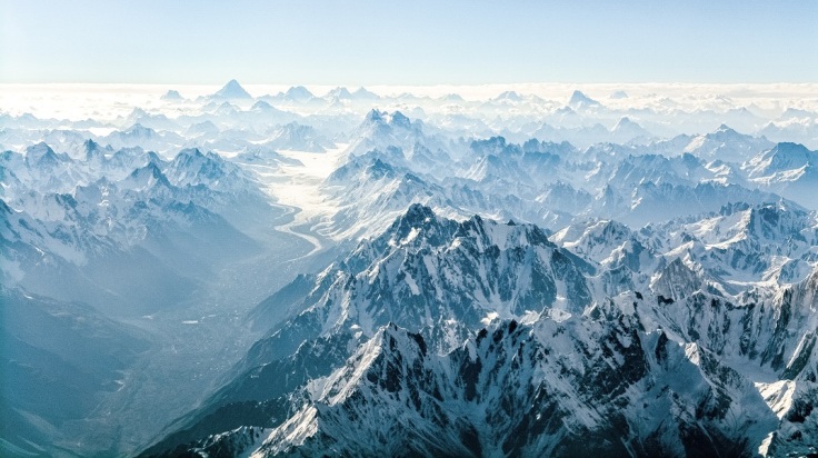 Χιονοστιβάδα παρέσυρε ορειβάτες στα Ιμαλάια - Νεκροί και «αρκετοί» αγνοούμενοι