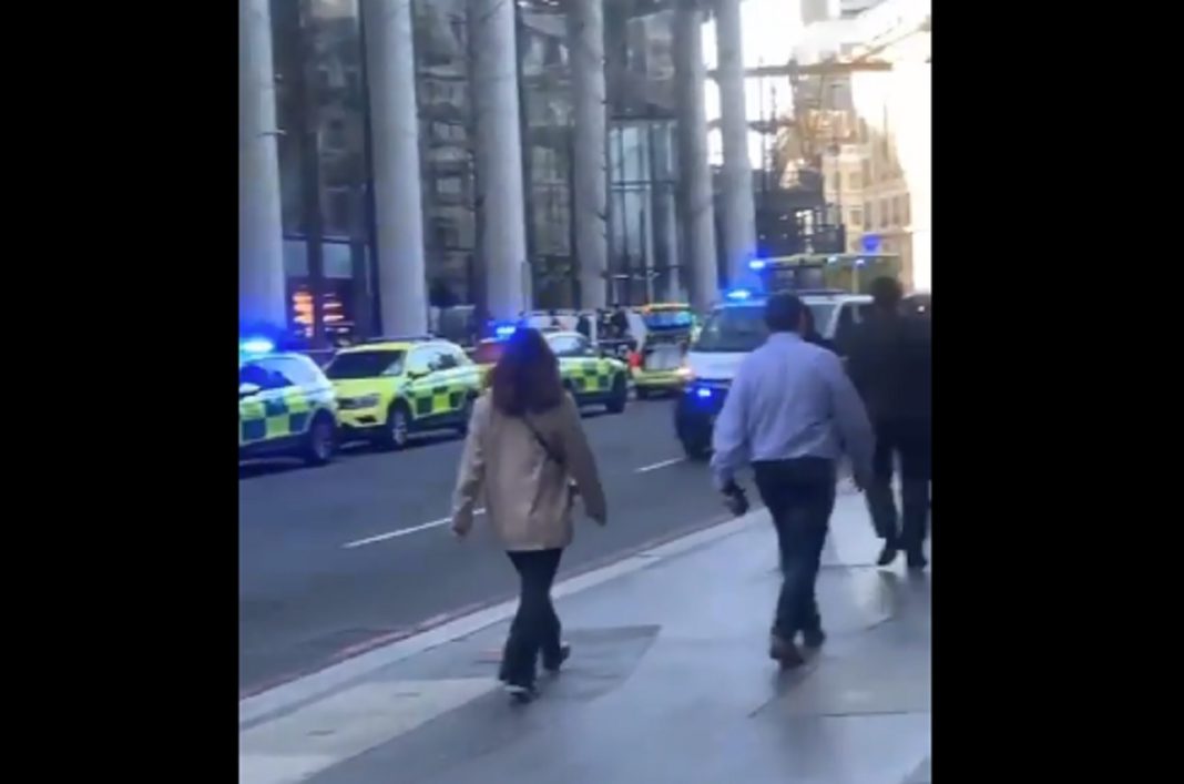 Τρεις τραυματίες από επίθεση με μαχαίρι στο κεντρικό Λονδίνο – Αποκλείστηκε η περιοχή