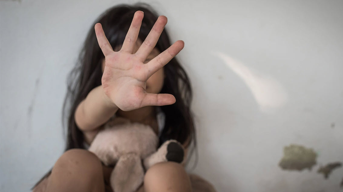 Νέα υπόθεση βιασμού ανήλικης – Ταξίδεψαν από το Κερατσίνι στη Λιβαδειά και κακοποίησαν σεξουαλικά 17χρονη