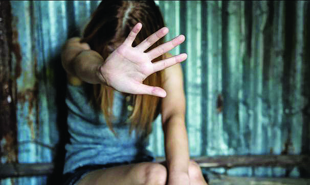 Βιασμός 15χρονου: Ο ρόλος των κοριτσιών - Εκτός χώρας φέρεται να διέφυγε ένας από τους 8 ανήλικους κατηγορούμενους