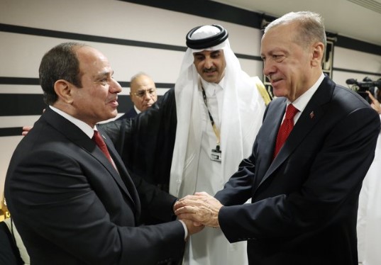 Συνάντηση Ερντογάν με τον Σίσι της Αιγύπτου με διαμεσολαβητή τον Εμίρη του Κατάρ