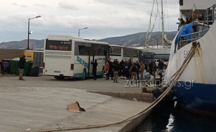 Χανιά: Μεταφέρεται στην Αθήνα η πρώτη ομάδα των μεταναστών που είχαν διασωθεί στις 22 Νοεμβρίου νότια των Χανίων