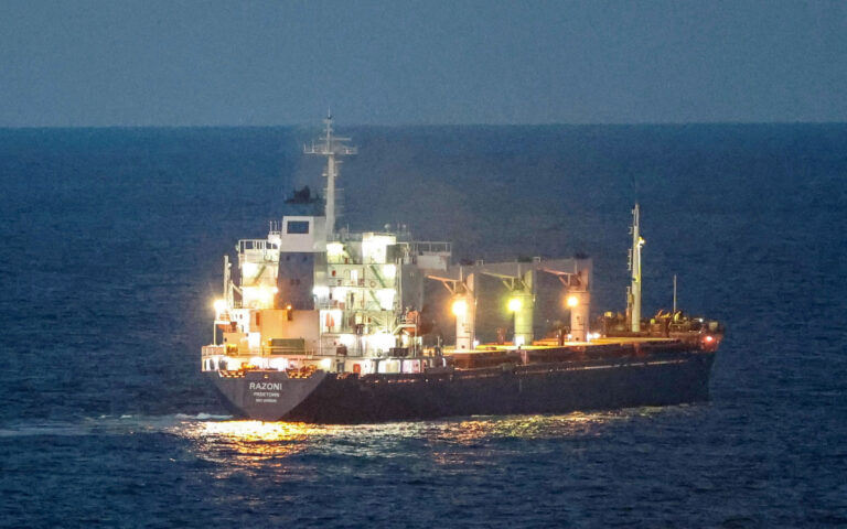 Σιτηρά: Αναστέλλονται για αύριο όλες οι κινήσεις φορτηγών πλοίων από τη Μαύρη Θάλασσα