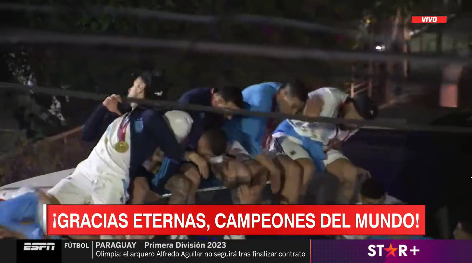 Μουντιάλ: Βίντεο σοκ από την Αργεντινή – Παραλίγο ατύχημα με το πούλμαν που μετέφερε τους πρωταθλητές κόσμου