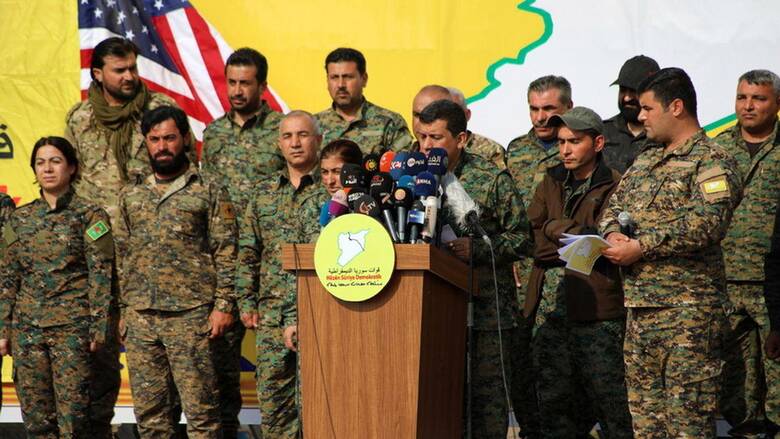 Οι Κούρδοι της Συρίας παύουν όλες τις κοινές δραστηριότητες με τις ΗΠΑ λόγω των τουρκικών βομβαρδισμών