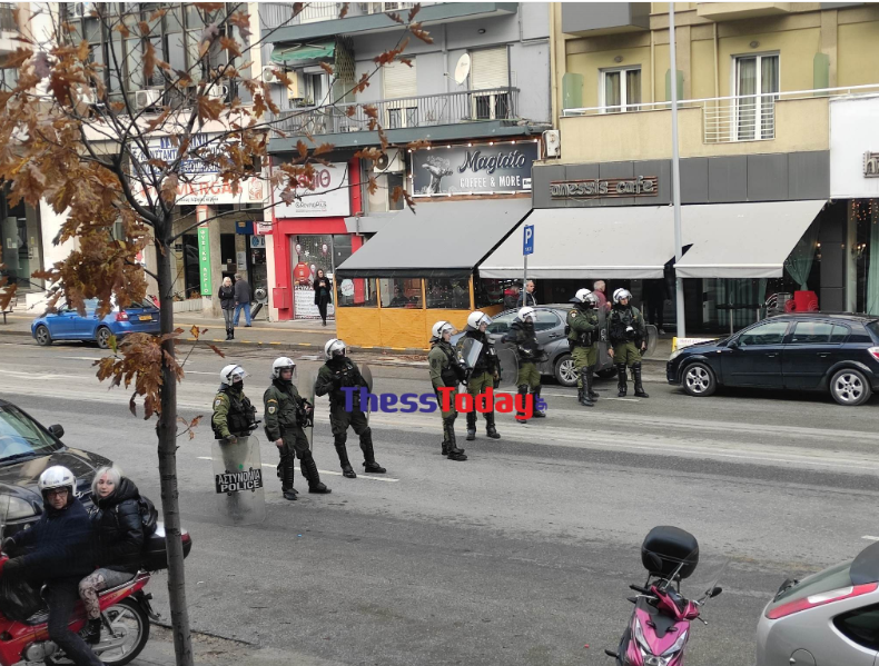 Θεσσαλονίκη – 16χρονος: Εντοπίστηκε και δεύτερη σφαίρα σφηνωμένη σε πόρτα ξενοδοχείου