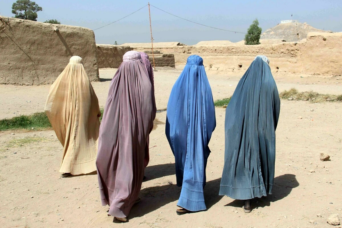 Αφγανιστάν: Τρεις ΜΚΟ αναστέλλουν τη λειτουργία τους μετά την απαγόρευση των Ταλιμπάν στις γυναίκες να εργάζονται