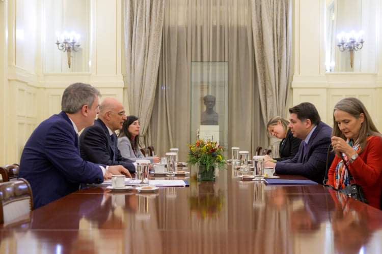 Συνάντηση Ν. Δένδια με τον Τζ. Τσούνη- «Οι ΗΠΑ εκτιμούν ιδιαιτέρως την Ελλάδα ως βασικό εταίρο και σύμμαχο στο ΝΑΤΟ»