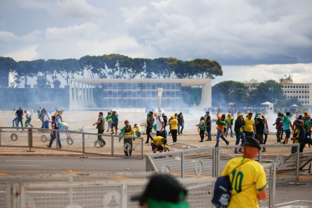Βραζιλία: Την τιμωρία των εισβολέων προανήγγειλε ο Λούλα – Επέμβαση της Εθνοφρουράς