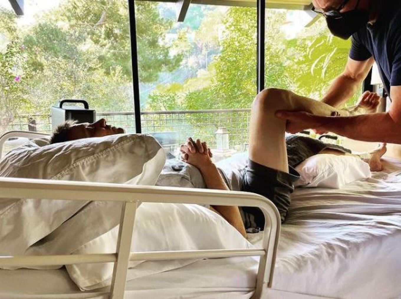 Τζέρεμι Ρένερ: 30 σπασμένα οστά από το ατύχημα με το εκχιονιστικό – Η ανάρτηση του στο Instagram