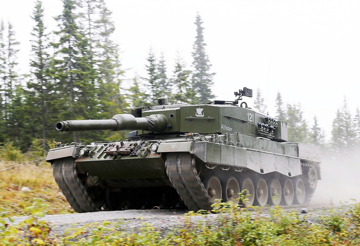 Νορβηγία: Γύρω στα τέλη Μαρτίου αναμένεται να σταλούν στην Ουκρανία άρματα Leopard