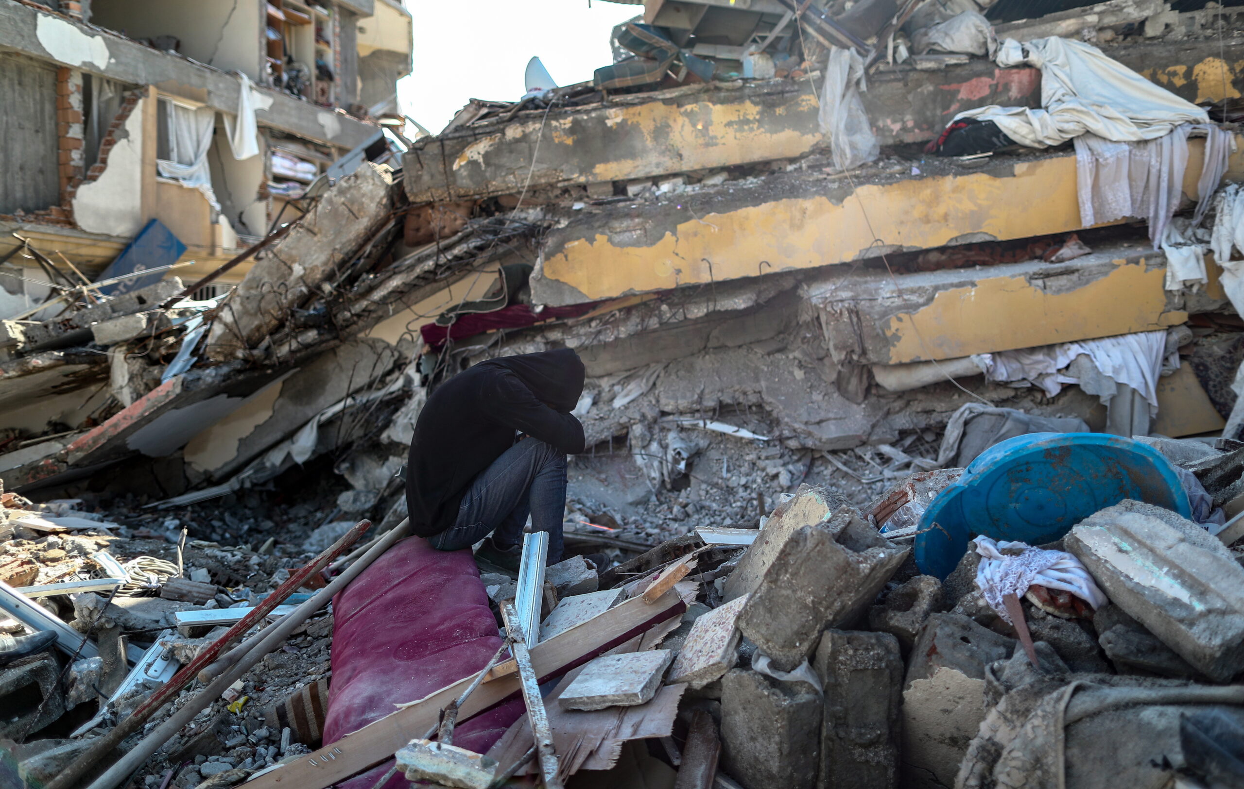 Στους 20.000 οι νεκροί από τους σεισμούς σε Τουρκία και Συρία
