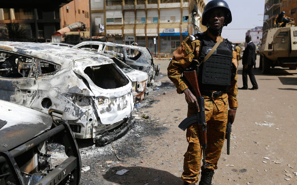 Μπουρκίνα Φάσο: Τουλάχιστον 51 στρατιώτες σκοτώθηκαν σε ενέδρα στην επαρχία Ουνταλάν