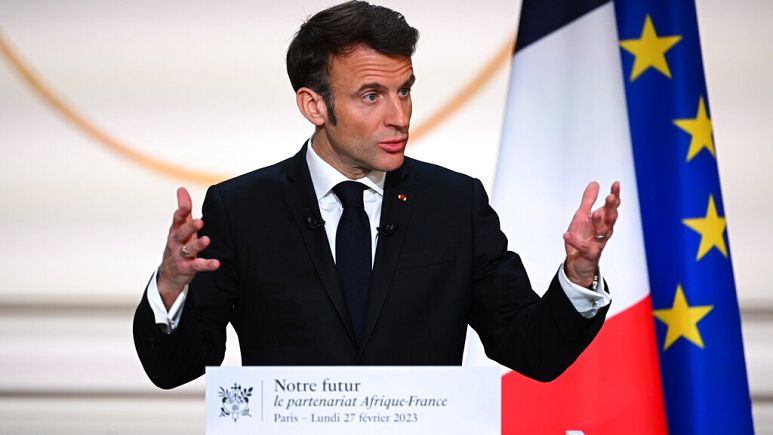 Γαλλία: Δεν υιοθετήθηκαν οι προτάσεις μομφής κατά της κυβέρνησης