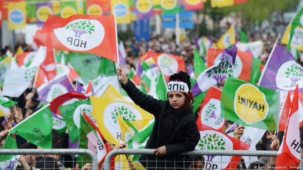 Δυσκολεύουν τα πράγματα για τον Ερντογάν. Το φιλοκουρδικό κόμμα  δεν  κατεβάζει υποψήφιο στις προεδρικές εκλογές της 14ης Μαΐου