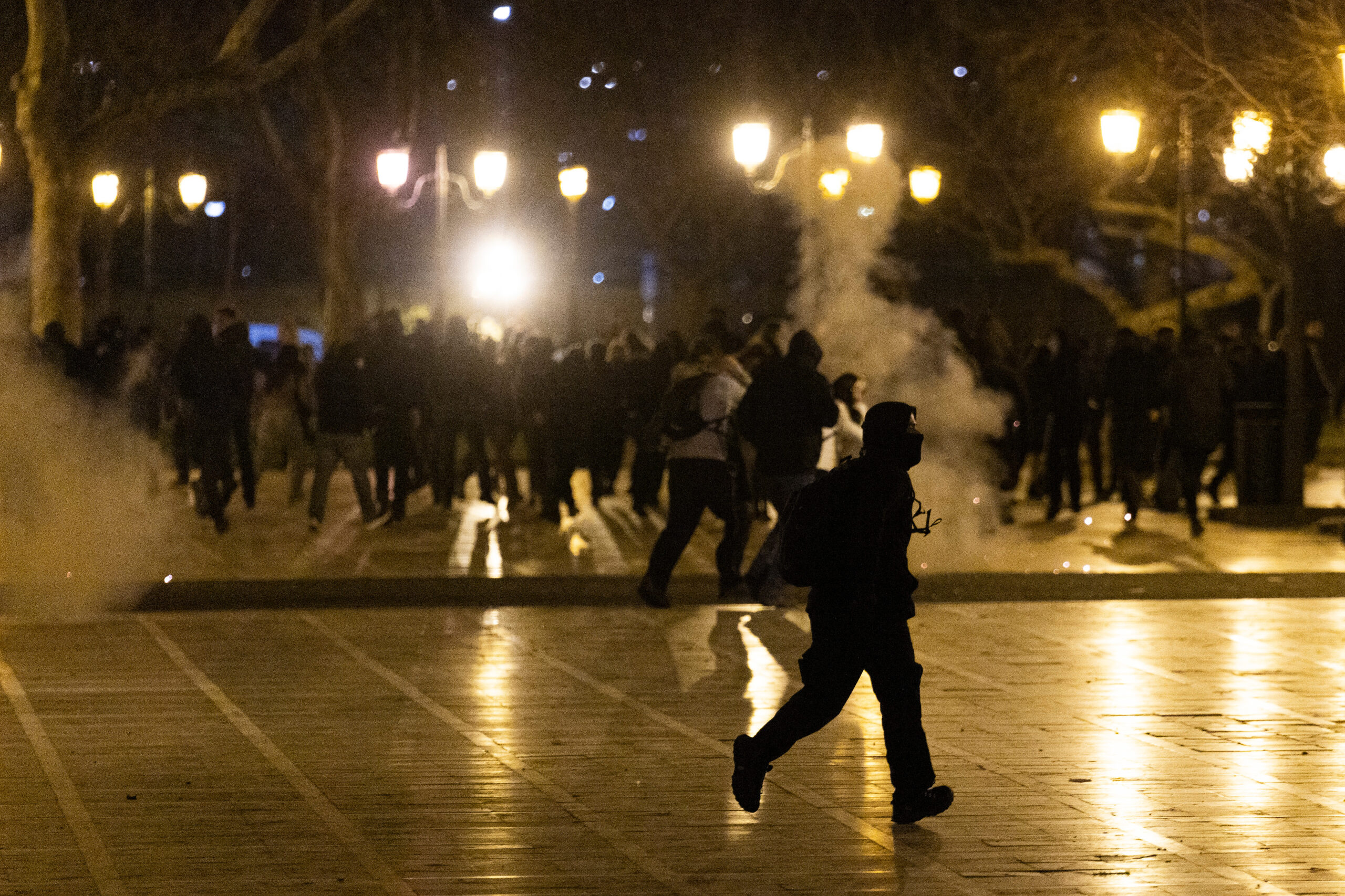 Θεσσαλονίκη: Μία σύλληψη και επτά προσαγωγές μετά τα επεισόδια στο κέντρο της πόλης