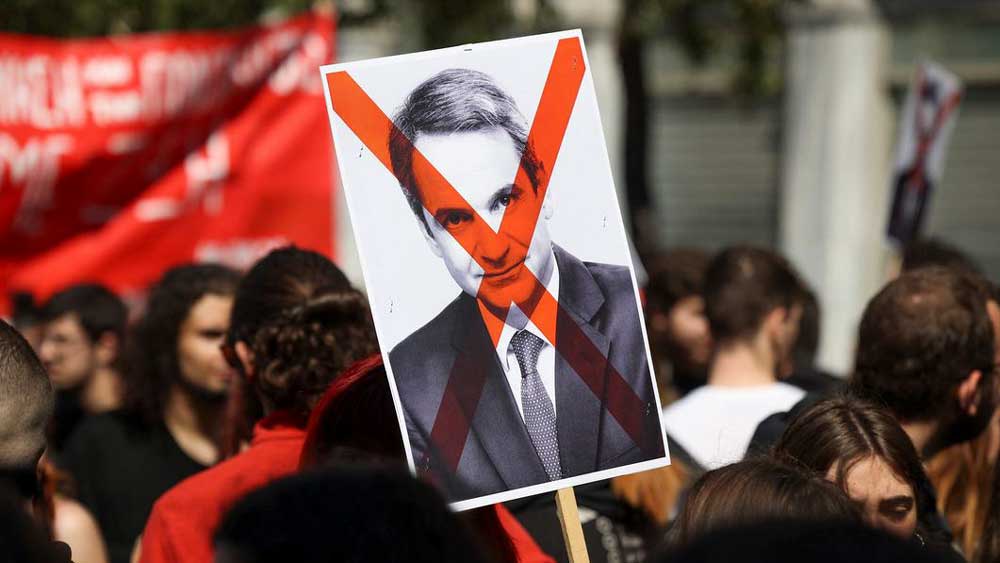 FAZ: Πιθανότερη από ποτέ μία αλλαγή σκυτάλης στην Ελλάδα