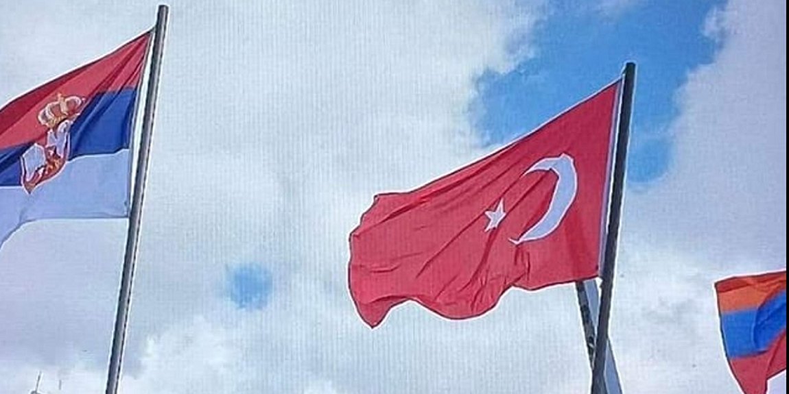 Αντιδράσεις στην Πάφο γιατί ύψωσαν τουρκική σημαία - Τι απαντά ο δήμος