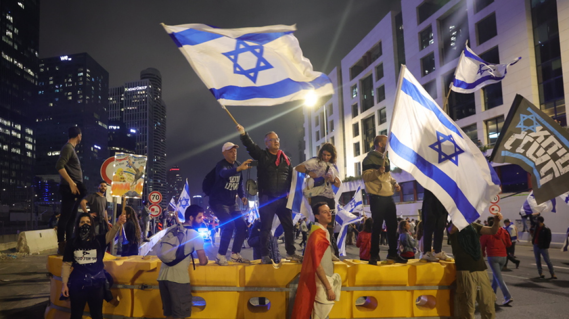 Νέες διαδηλώσεις στο Ισραήλ. Ο Νετανιάχου εγκλωβισμένος  στην πιο σοβαρή εσωτερική κρίση