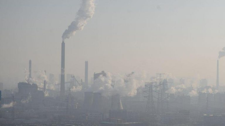 Μελέτη: Πώς η ατμοσφαιρική ρύπανση επηρεάζει το πεπτικό σύστημα