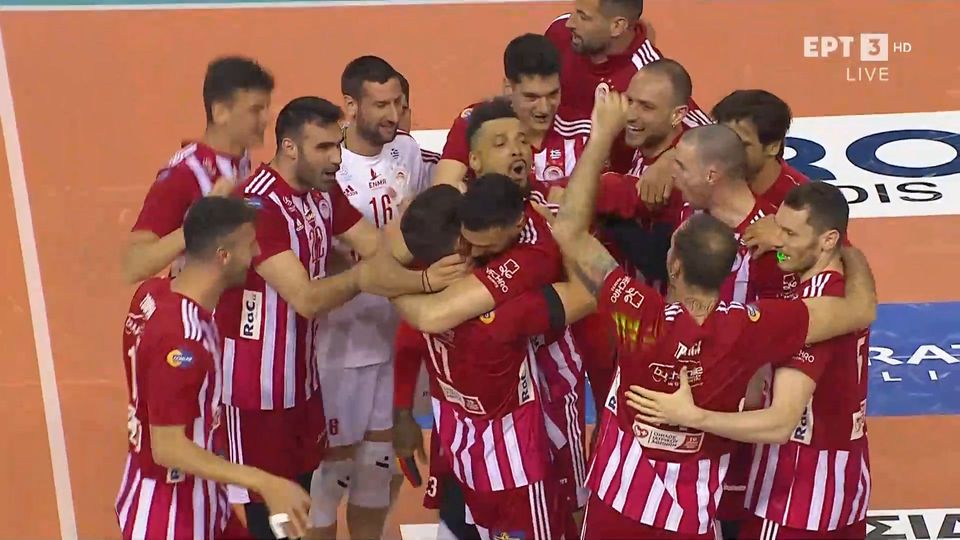 ΠΑΟΚ - Ολυμπιακός 0-3: Πρωταθλητές στο PAOK Sports Arena οι ερυθρόλευκοι με ρεσιτάλ βόλεϊ