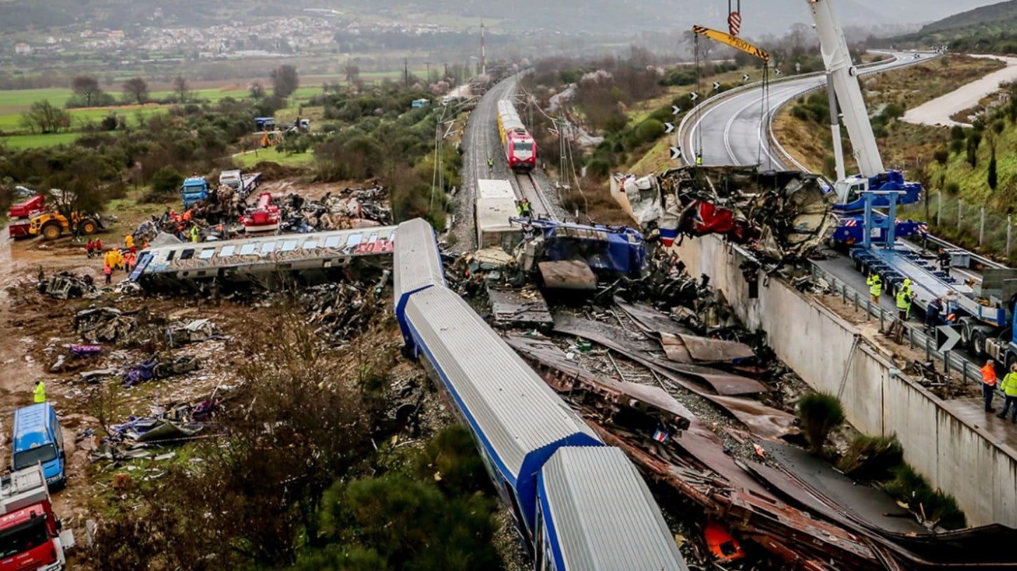 Τέμπη: Τα μοιραία λάθη που οδήγησαν στην τραγωδία!