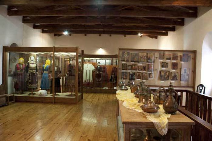 Διάρρηξη στο Λαογραφικό Μουσείο Στεμνίτσας - Πωλούν αντικείμενα του 19ου αιώνα στο Μοναστηράκι