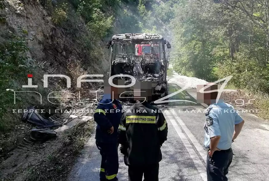 Τουριστικό λεωφορείο άρπαξε φωτιά και κάηκε ολοσχερώς στις Σέρρες - Απομακρύνθηκαν 32 άτομα