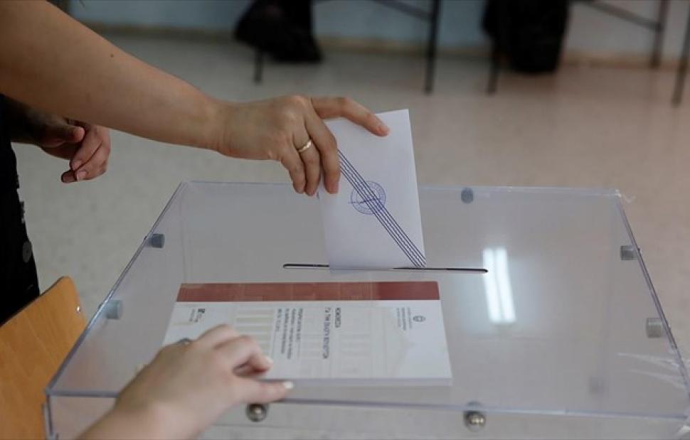 Απογοητευτικά τα αποτελέσματα εφαρμογής του νόμου για τη συμμετοχή αποδήμων στις εκλογές