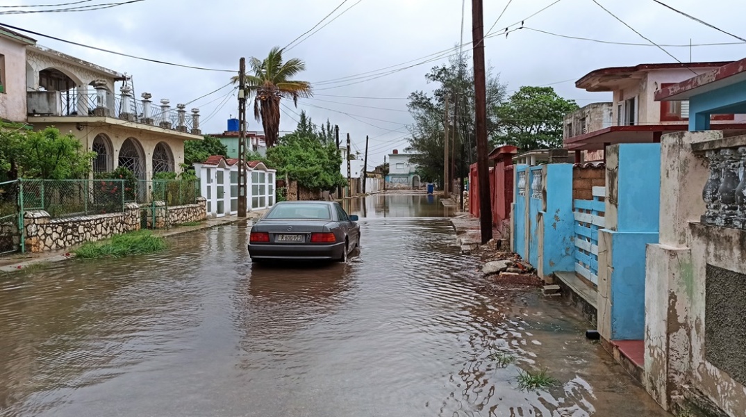 Κούβα: Οι εορτασμοί για την Πρωτομαγιά αναβάλλονται λόγω καταιγίδων