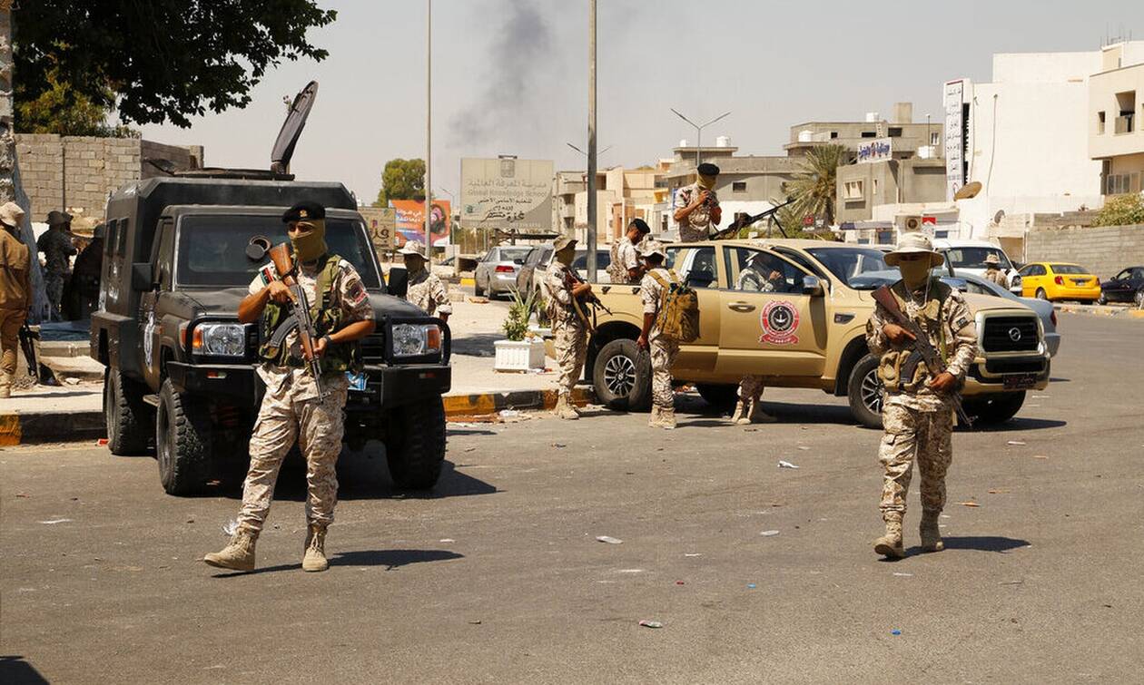 Λιβύη: Ολονύκτιες συγκρούσεις στην πρωτεύουσα