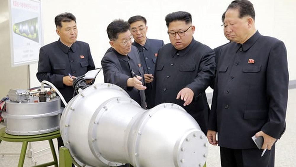 Νότια Κορέα: Η Βόρεια Κορέα έχει στείλει 6.700 κοντέινερ με πυρομαχικά στη Ρωσία