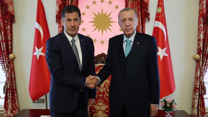 Τουρκία: Ο Ογάν ανακοίνωσε ότι στηρίζει τον Ερντογάν στον δεύτερο γύρο