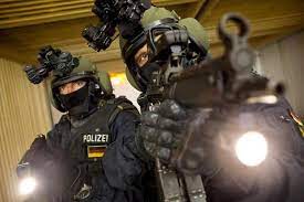 Γερμανία: «Ύποπτοι» Ισλαμιστές αναζητούνται σε πανεθνική επιχείρηση – Έφοδοι σε 12 κρατίδια