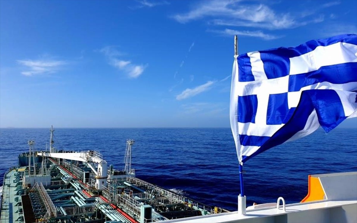 Η ελληνική σημαία σταθερά στις υψηλότερες θέσεις μεταξύ των εθνικών νηολογίων
