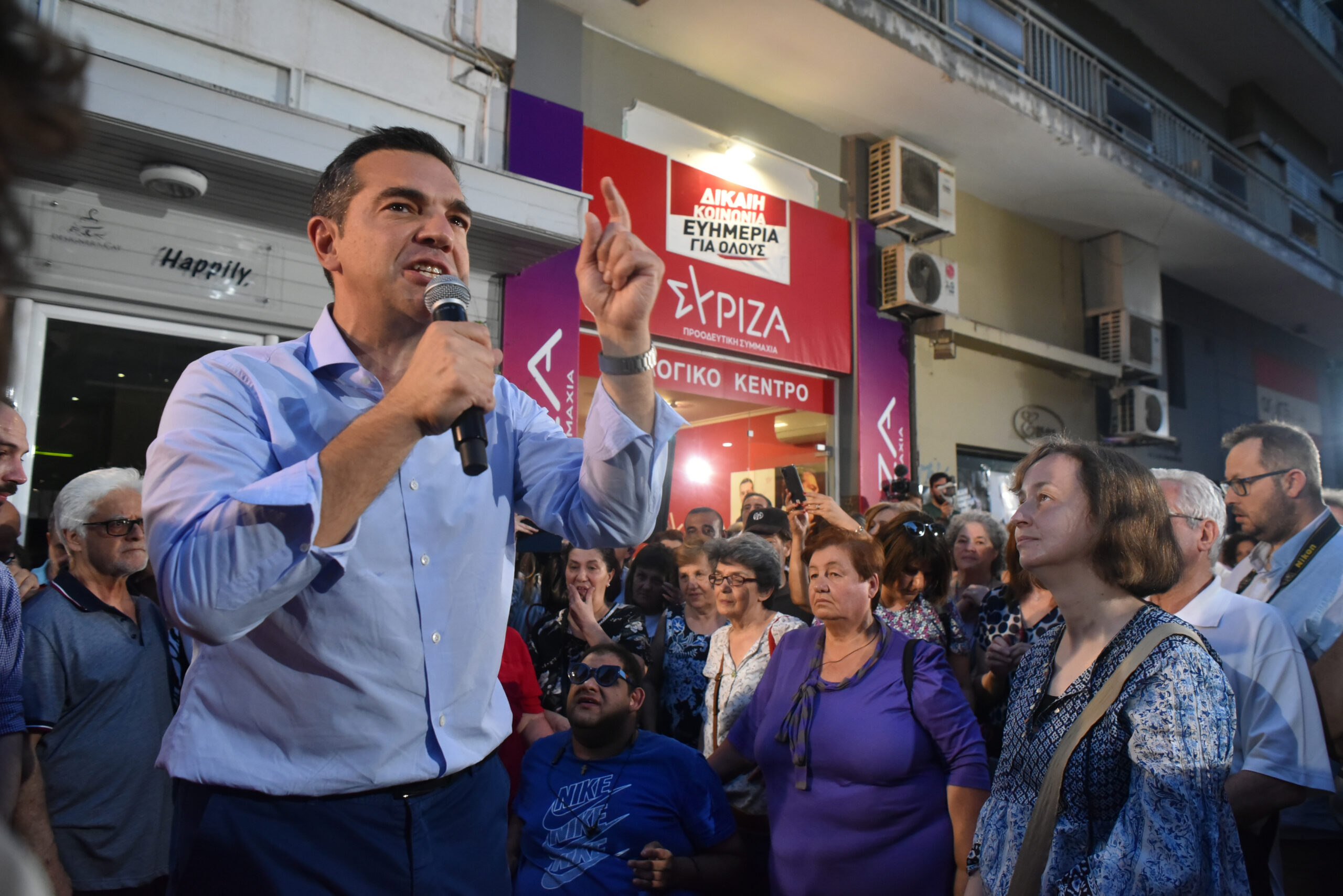 Αλ. Τσίπρας από τη Λάρισα: Ο ΣΥΡΙΖΑ ήρθε για να μείνει - Αυτή τη φορά ψηφίζουμε για τη ζωή μας