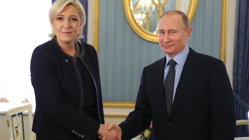 Γαλλία: Καθαρή σύνδεση μεταξύ γαλλικής ακροδεξιάς και Ρωσίας