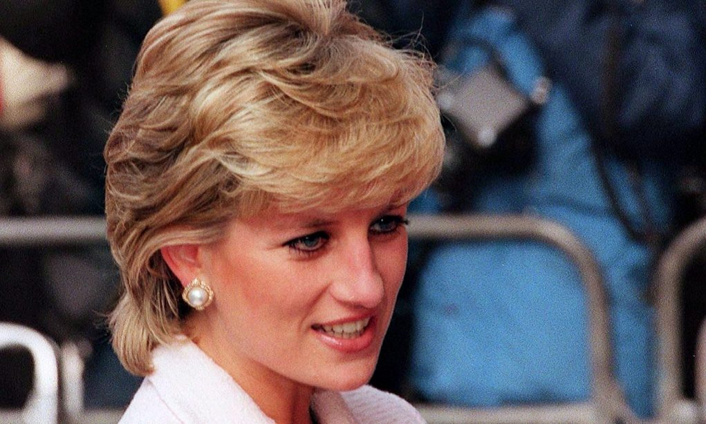 Η Daily Mirror κατηγορείται ότι χάκαρε το τηλέφωνο της πριγκίπισσας Νταϊάνα