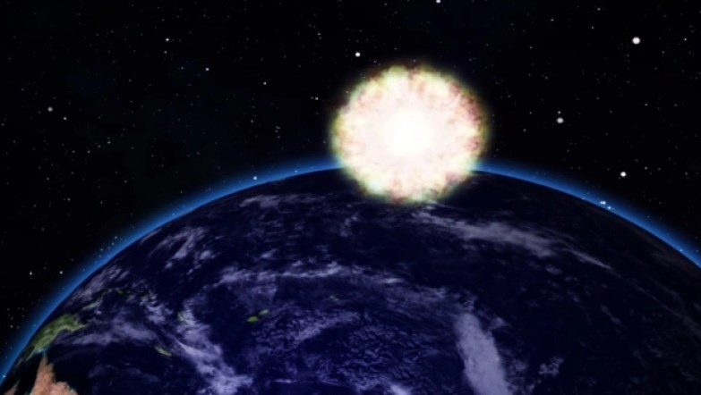 Απίστευτο βίντεο καταγράφει την στιγμή που μια πυρηνική βόμβα εκρήγνυται στο διάστημα