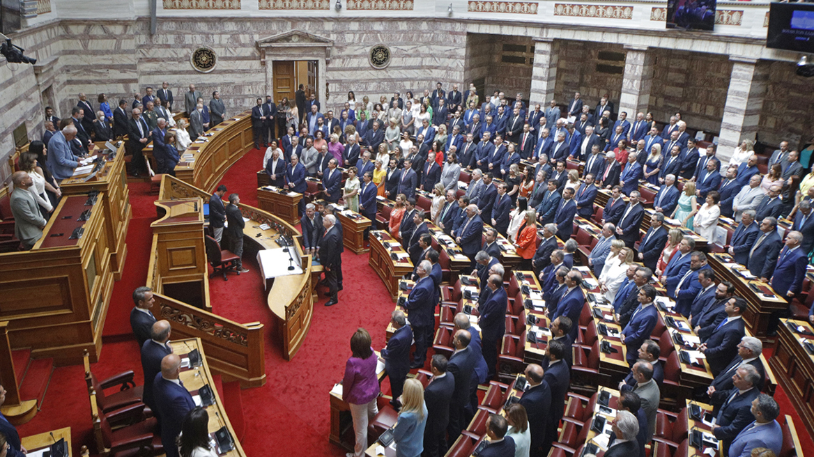 Βουλή: Εξελέγη το προεδρείο – «Όχι» σε αντιπροέδρους από Πλεύση Ελευθερίας, Σπαρτιάτες και Νίκη