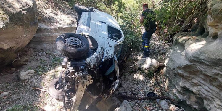 Κρήτη - Τραγωδία: Νεκρός άνδρας σε ρεματιά – Δίπλα βρέθηκε το όχημά του