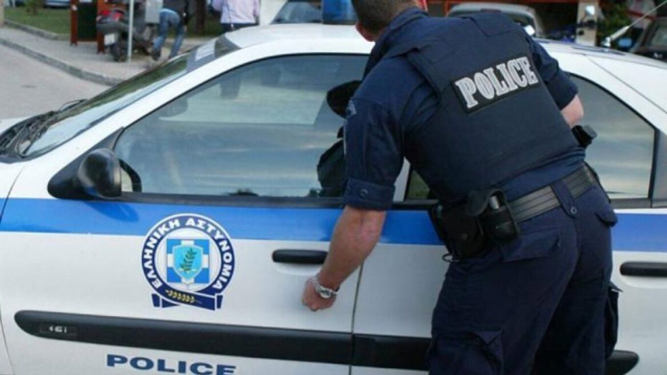 Θεσσαλονίκη: Δύο άτομα που διέφυγαν μετά από καταδίωξη οχήματος αναζητά η Αστυνομία