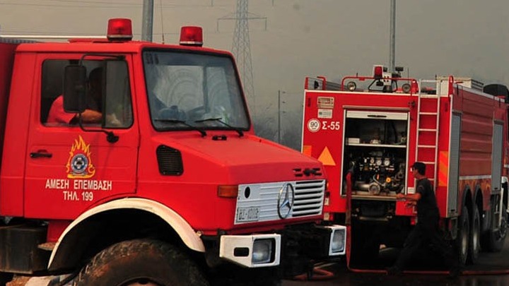 Αναζωπυρώσεις στον Έβρο, εντολή εκκένωσης της Κοτρωνιάς, μικρές εστίες στη Πάρνηθα – Συνολικά οι πυροσβεστικές δυνάμεις αντιμετωπίζουν 87 πυρκαγιές