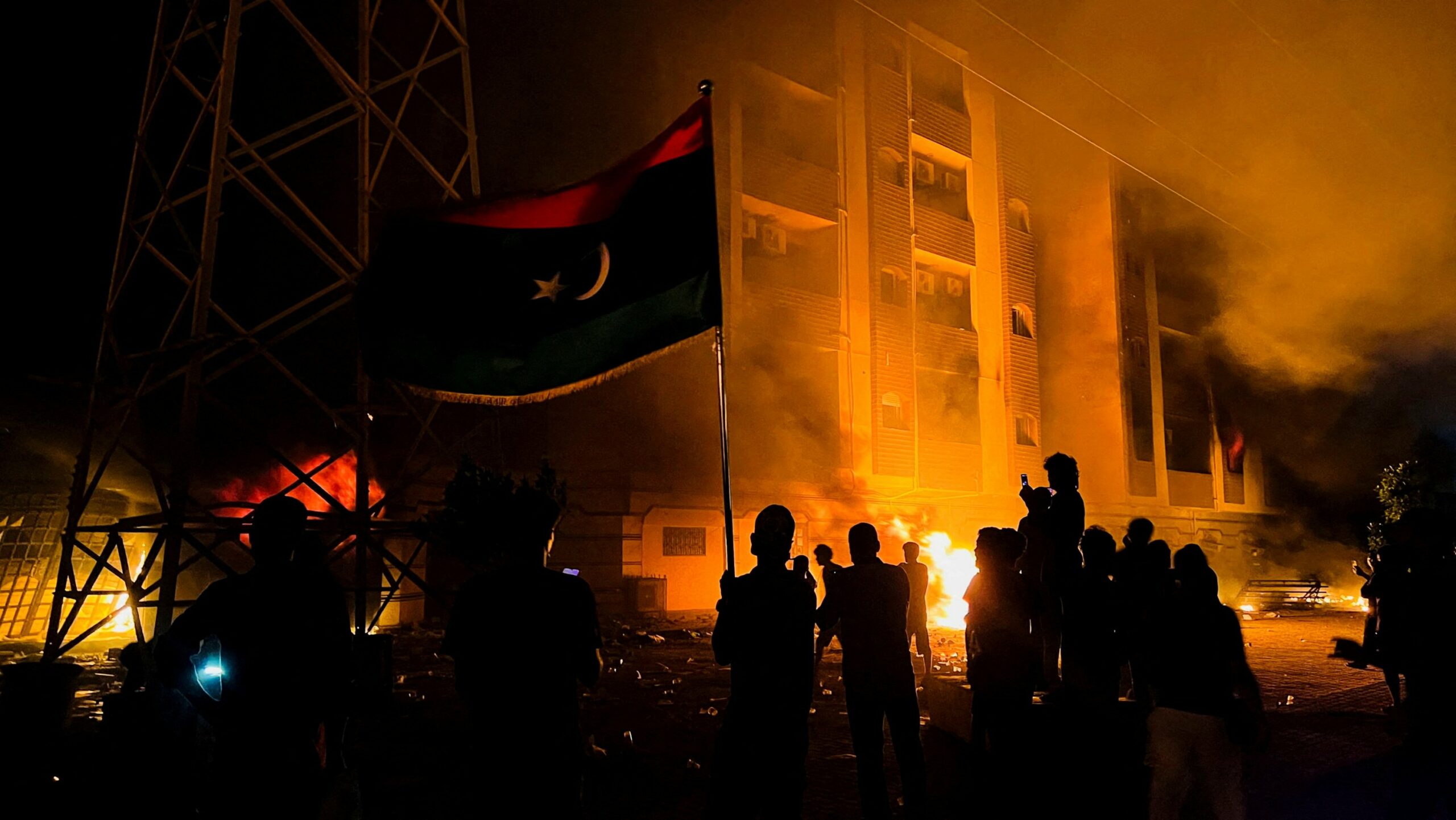 Λιβύη: Διαδηλώνουν οι κάτοικοι μετά τις φονικές πλημμύρες- Ζητούν να λογοδοτήσουν οι αρχές
