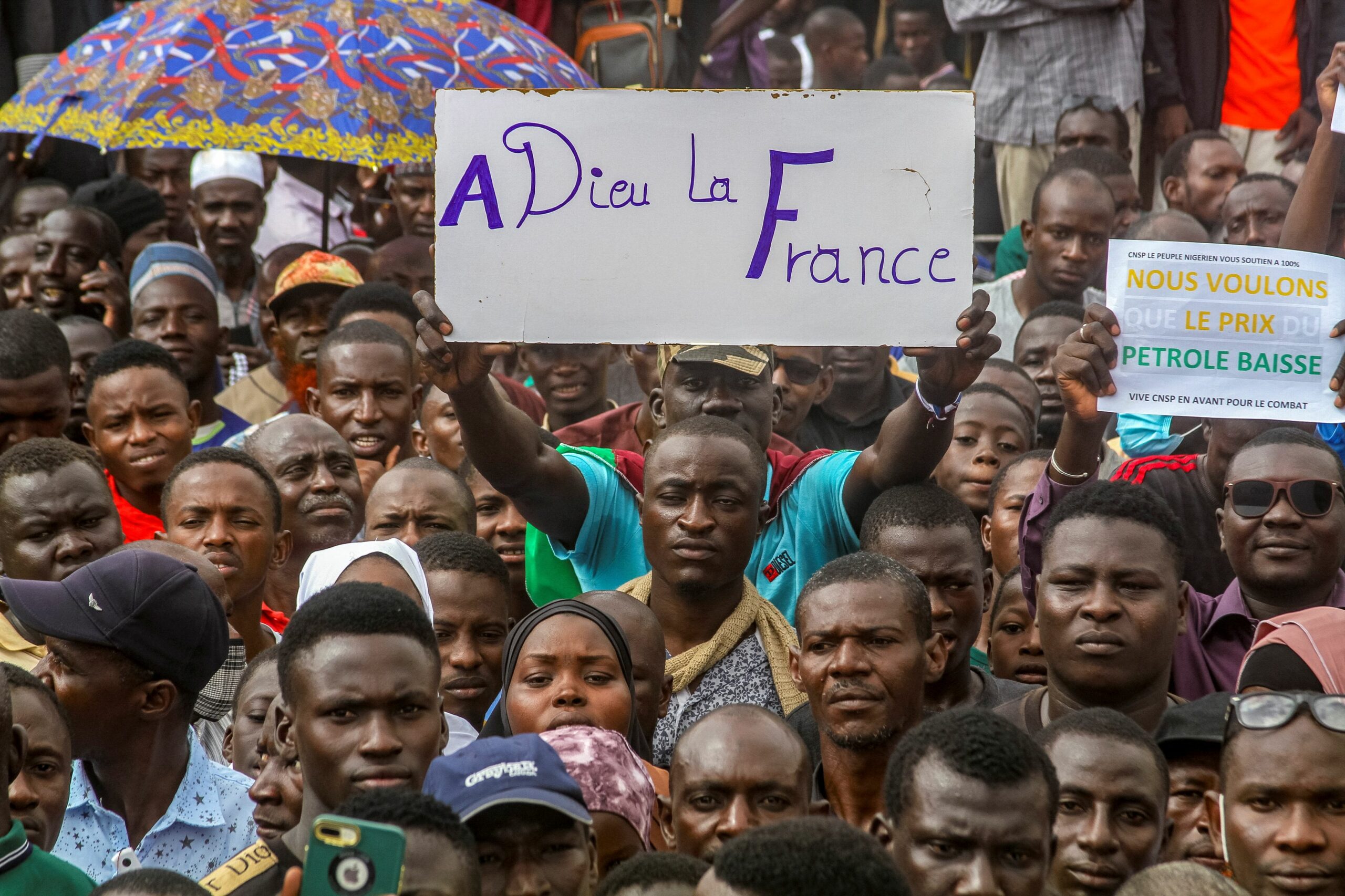 Εγκατέλειψε το Νίγηρα ο Γάλλος πρέσβης – Στο σημείο "0" οι σχέσεις των δύο χωρών